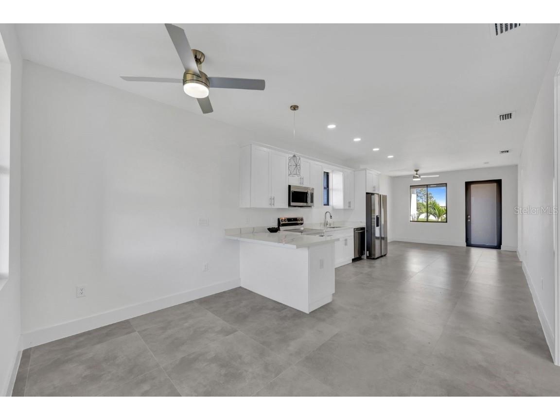 312 Progress Avenue Lehigh Acres FL 33974 TB8436549 image2