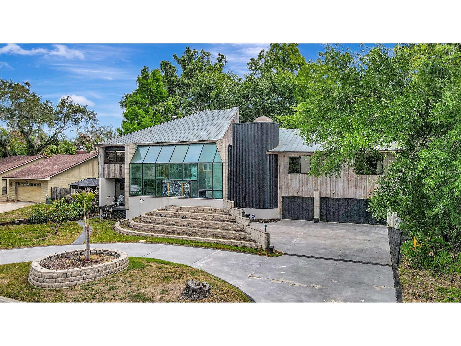 312 S Riverhills Drive Tampa FL 33617 TB8519211 image2
