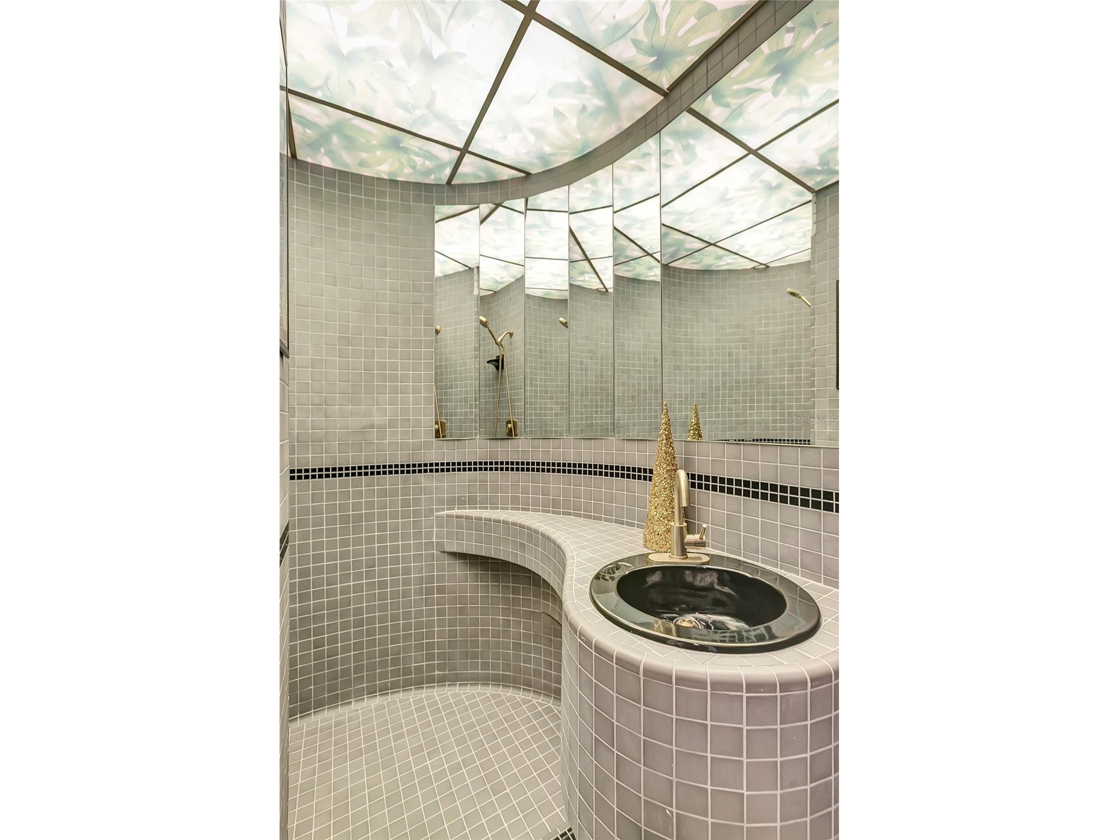 312 S Riverhills Drive Tampa FL 33617 TB8519211 image23