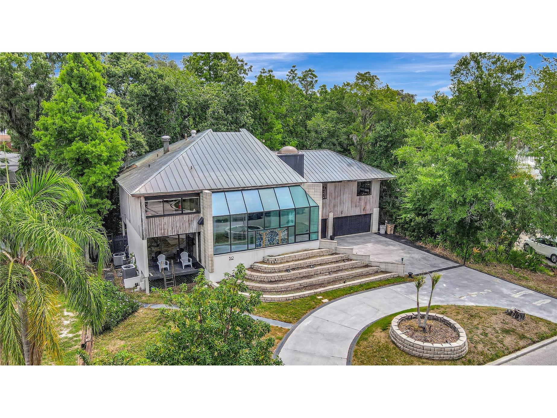 312 S Riverhills Drive Tampa FL 33617 TB8519211 image3