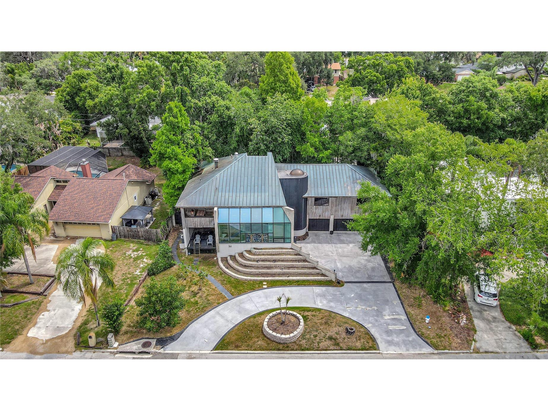 312 S Riverhills Drive Tampa FL 33617 TB8519211 image4