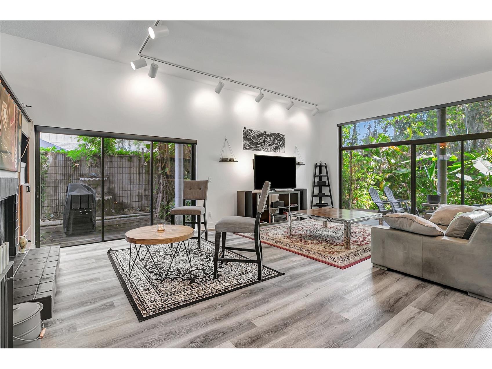 312 S Riverhills Drive Tampa FL 33617 TB8519211 image66