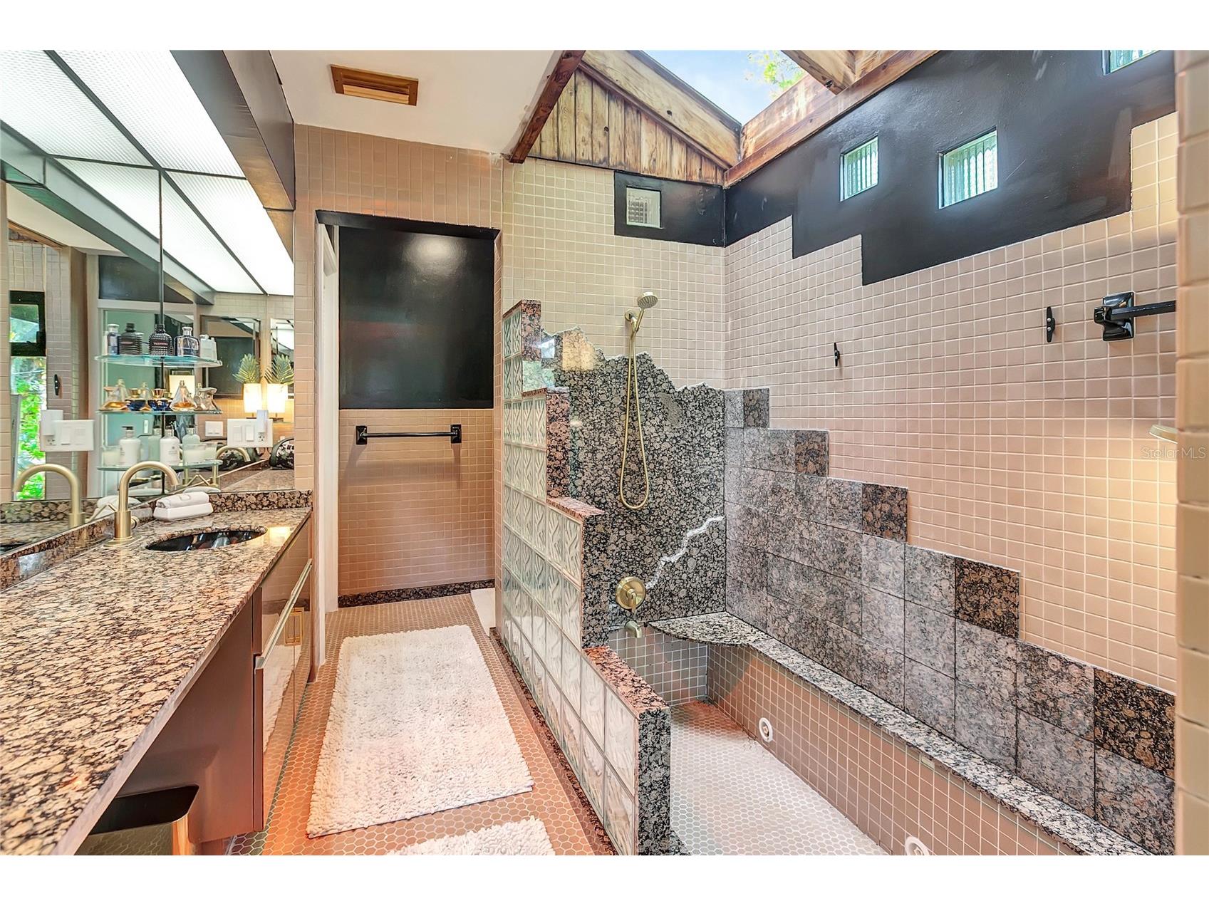 312 S Riverhills Drive Tampa FL 33617 TB8519211 image81