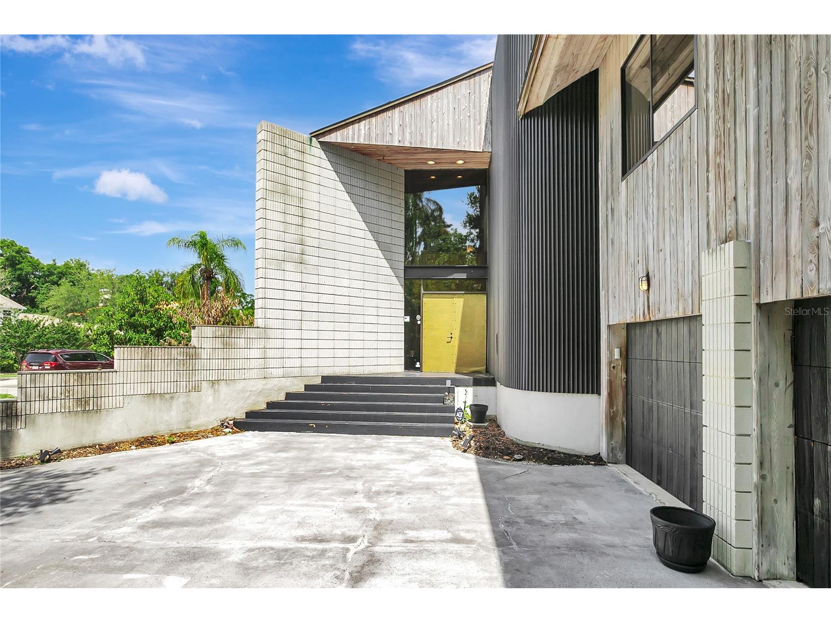 312 S Riverhills Drive Tampa FL 33617 TB8519211 image85