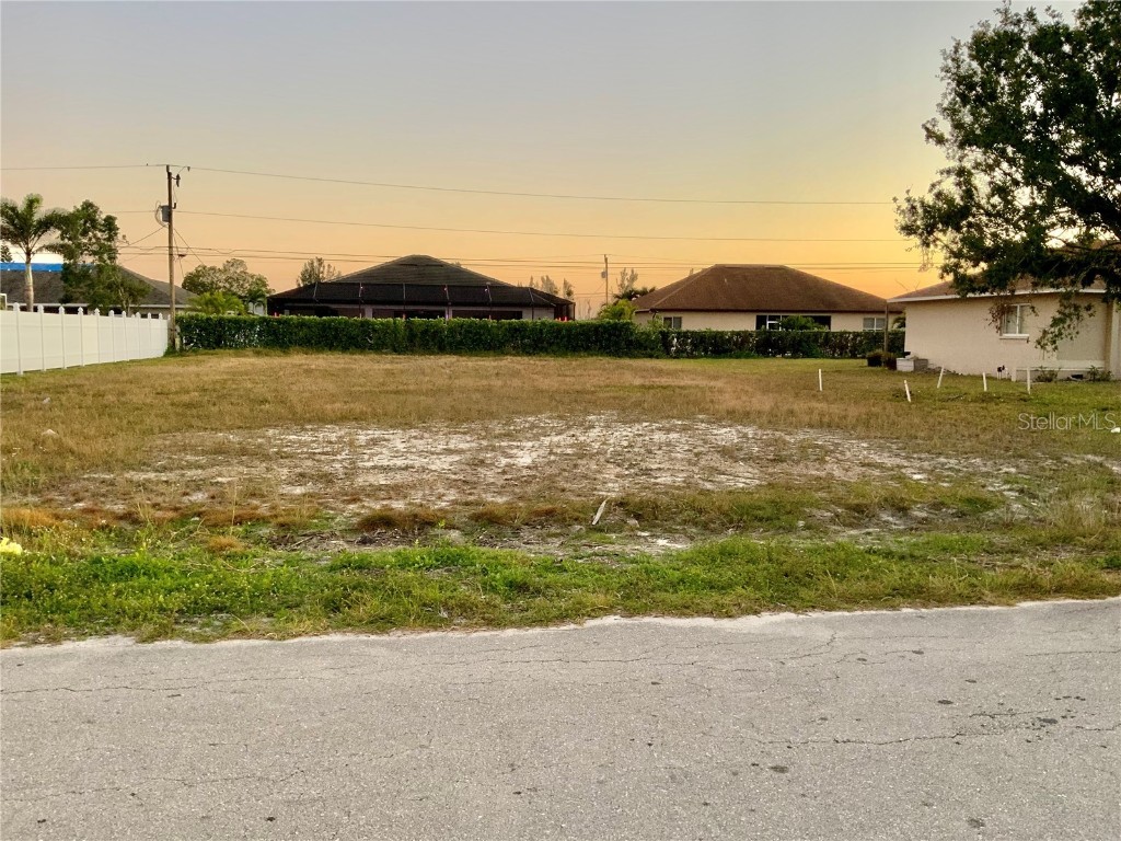 312 SE 19th Lane Cape Coral FL 33990 A4563598 image4
