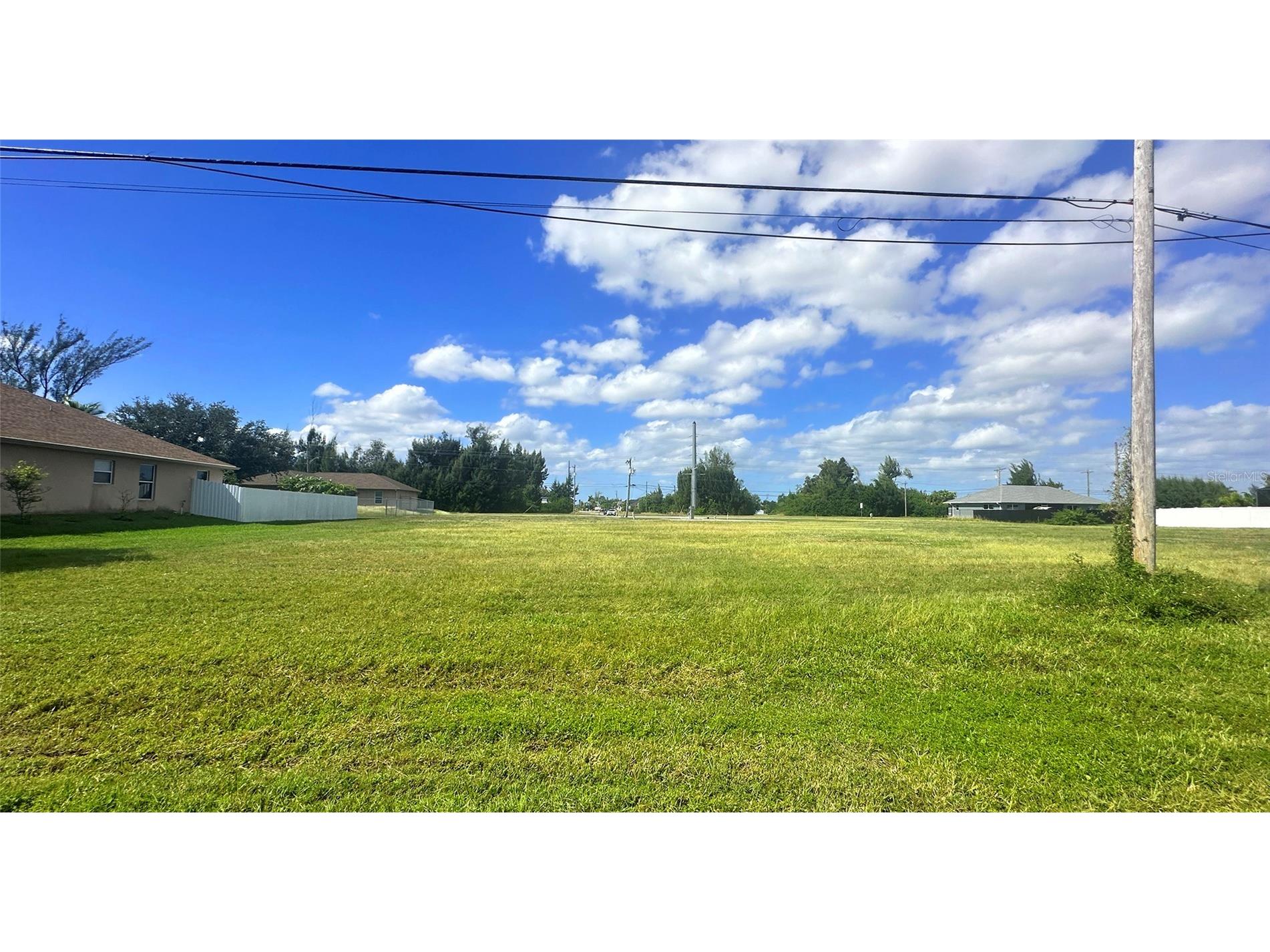 312 SW 15th Street Cape Coral FL 33991 A4697326 image3
