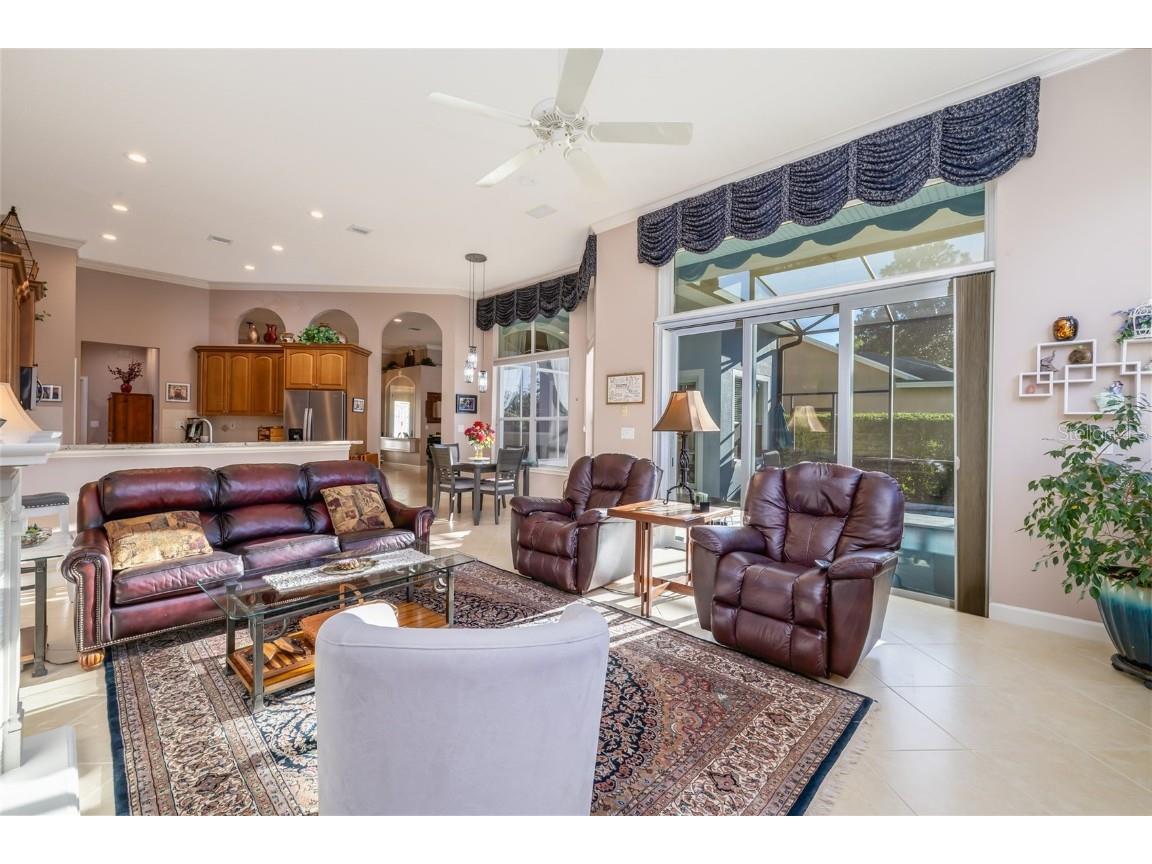 312 W Lake Victoria Circle Deland FL 32724 - Lake Victoria V4946298 image14