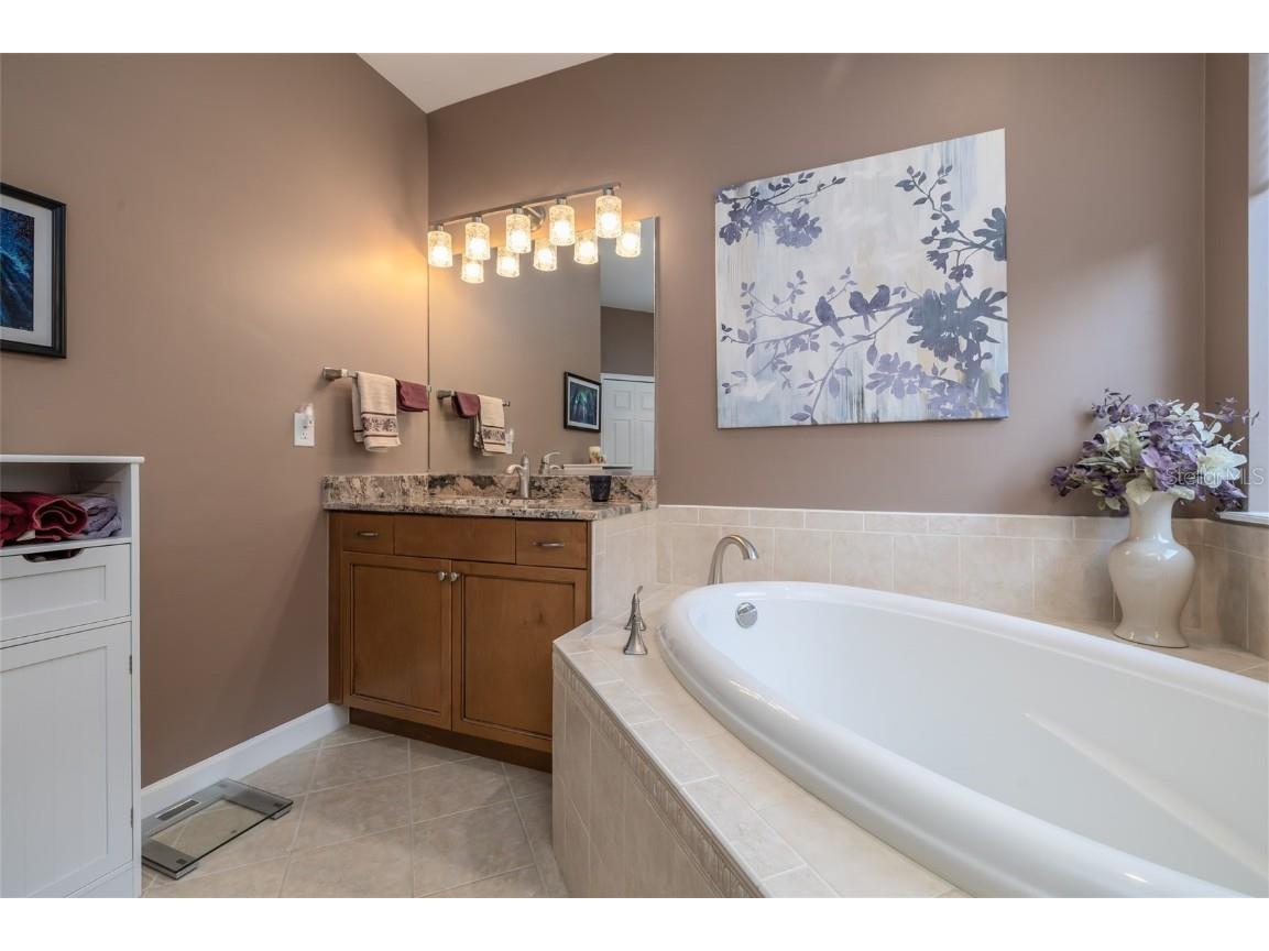 312 W Lake Victoria Circle Deland FL 32724 - Lake Victoria V4946298 image26