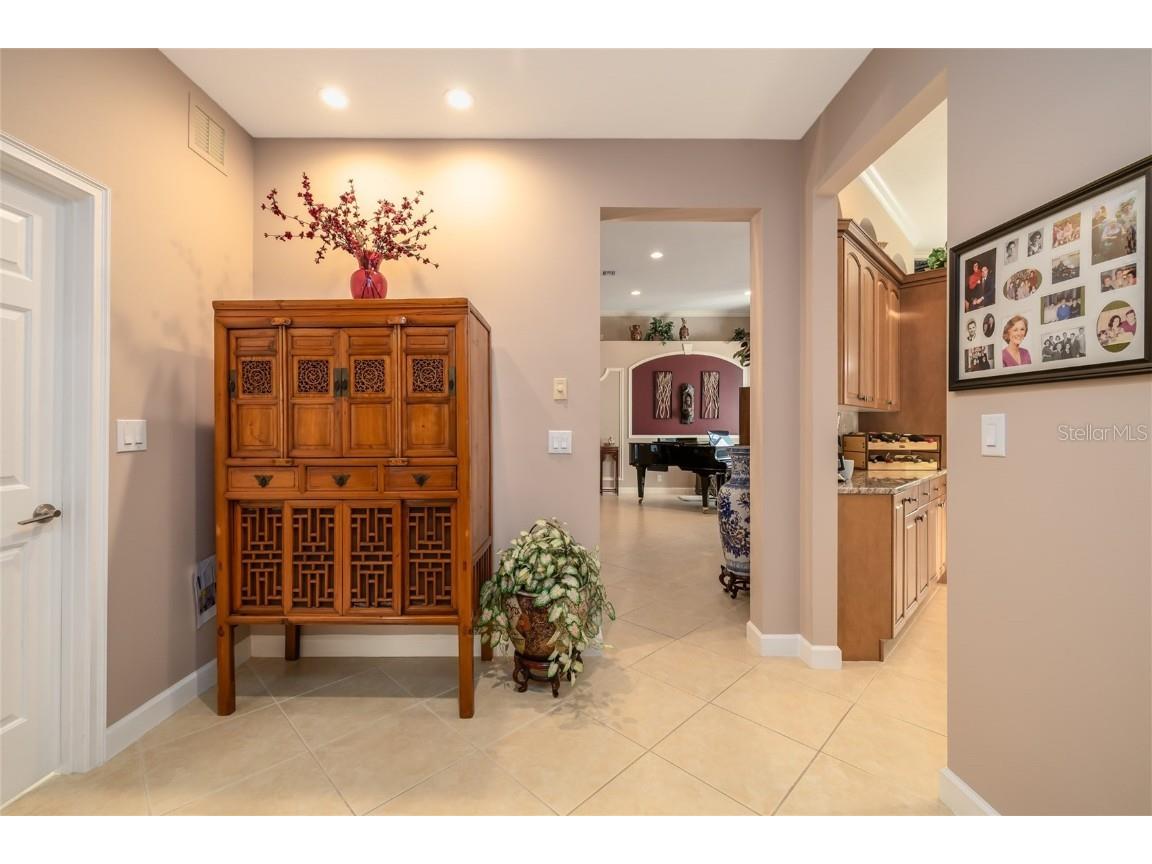 312 W Lake Victoria Circle Deland FL 32724 - Lake Victoria V4946298 image32