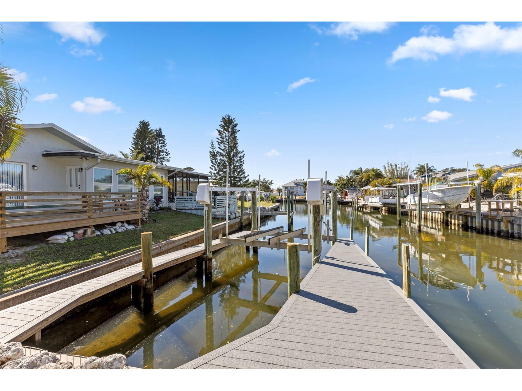 312 Westwinds Drive Palm Harbor FL 34683 TB8471595 image28
