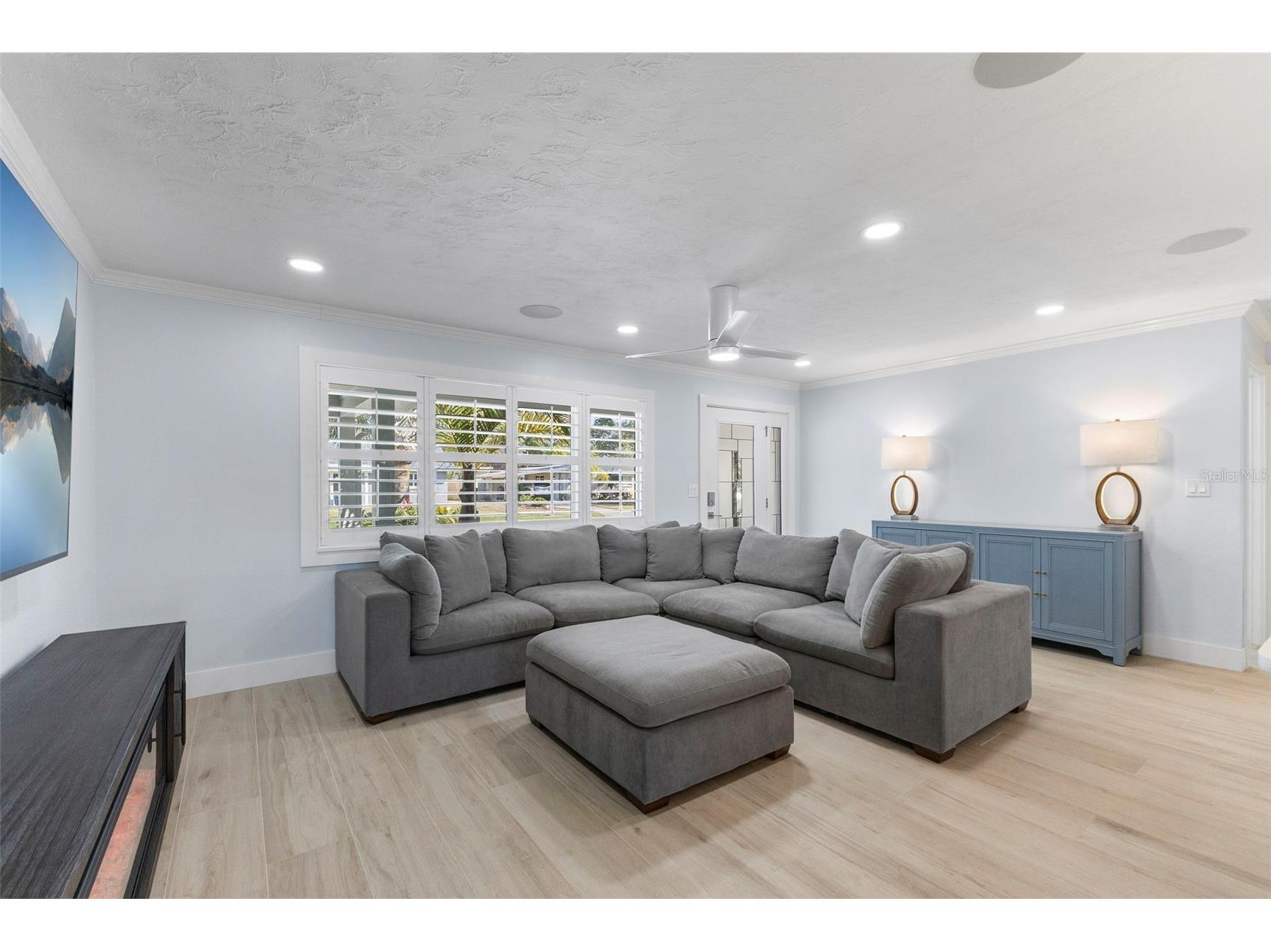 312 Westwinds Drive Palm Harbor FL 34683 TB8471595 image3