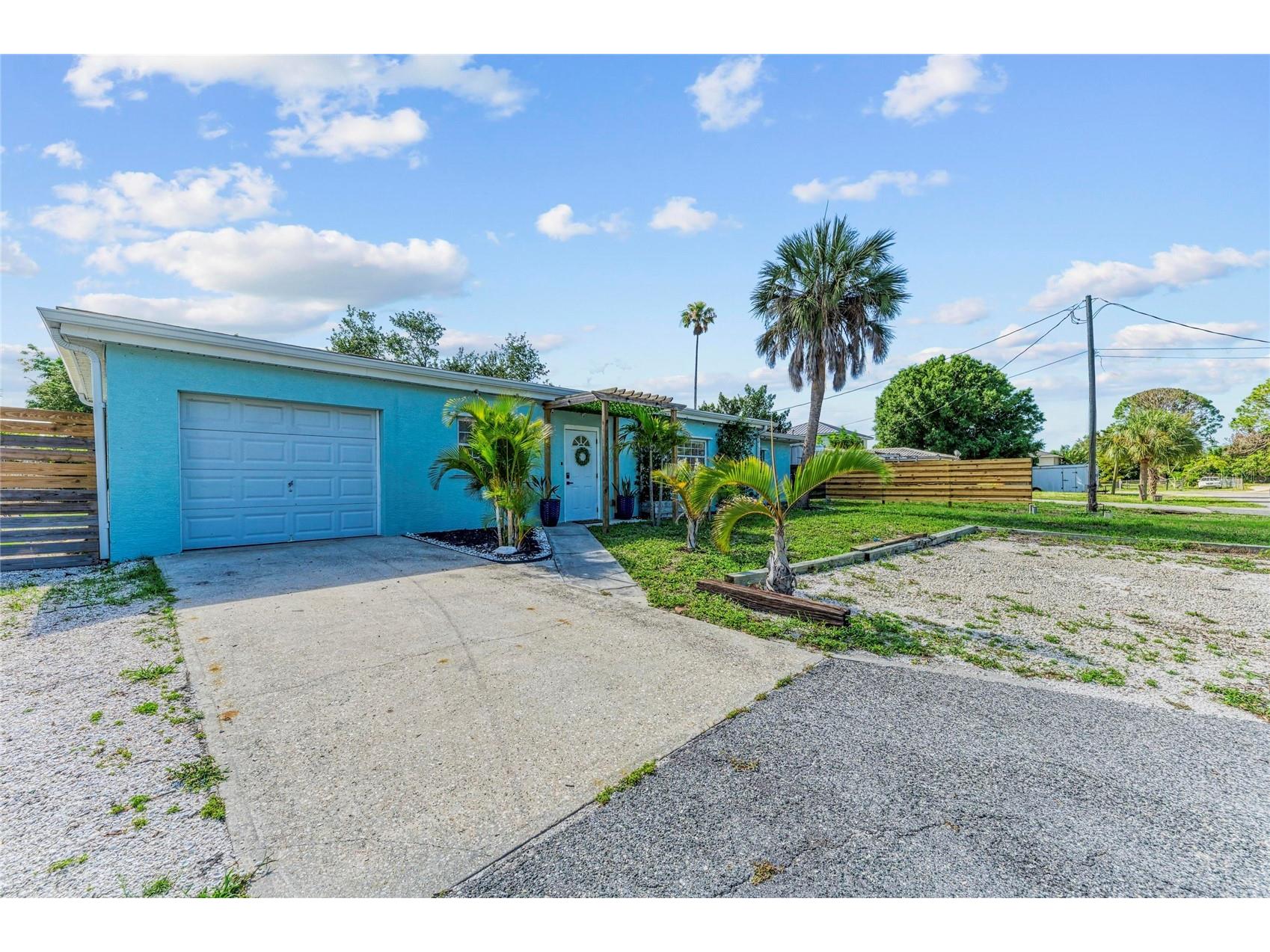 312 Winfield Way Nokomis FL 34275 A4694207 image10