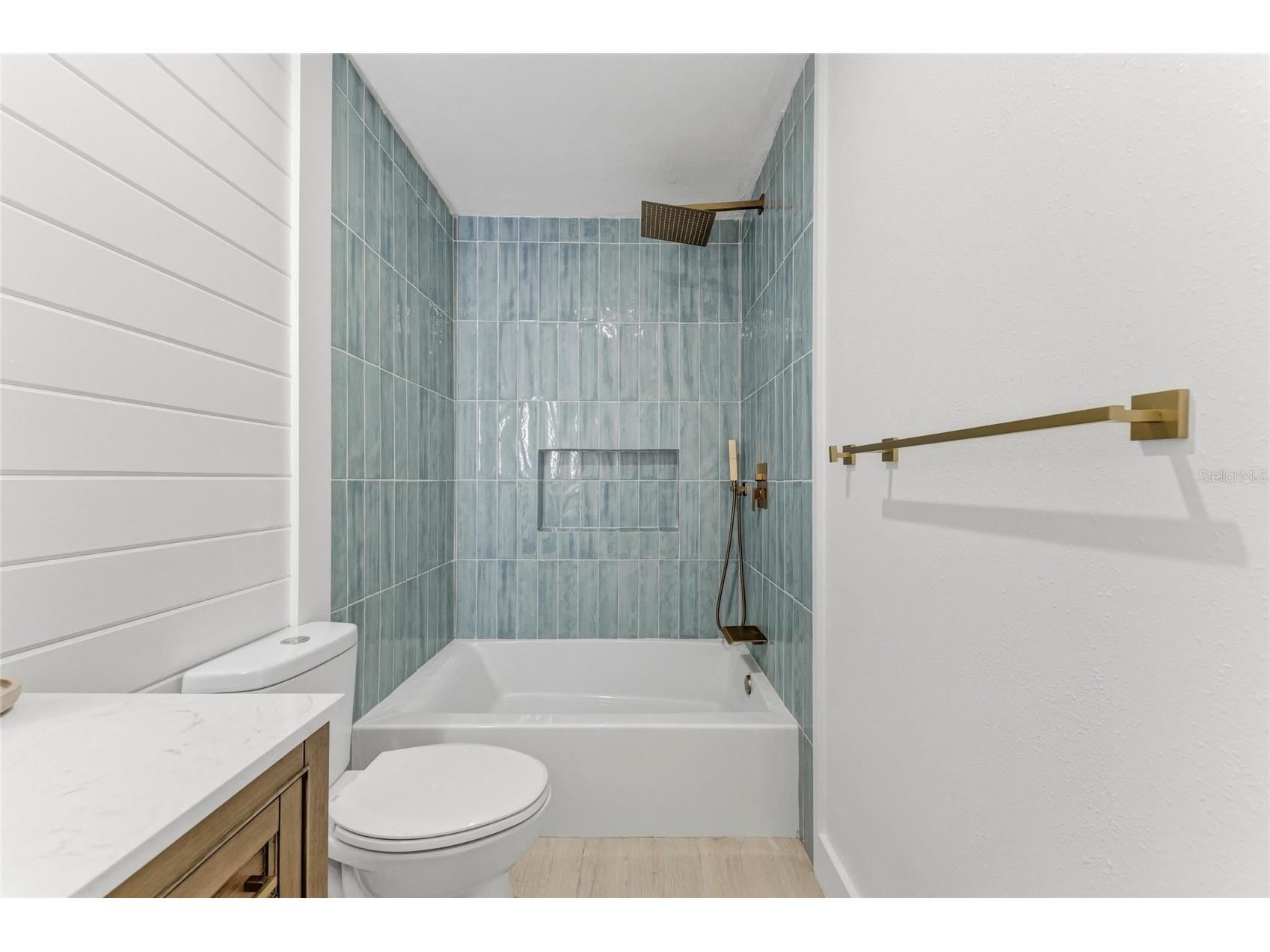 312 Winfield Way Nokomis FL 34275 A4694207 image42