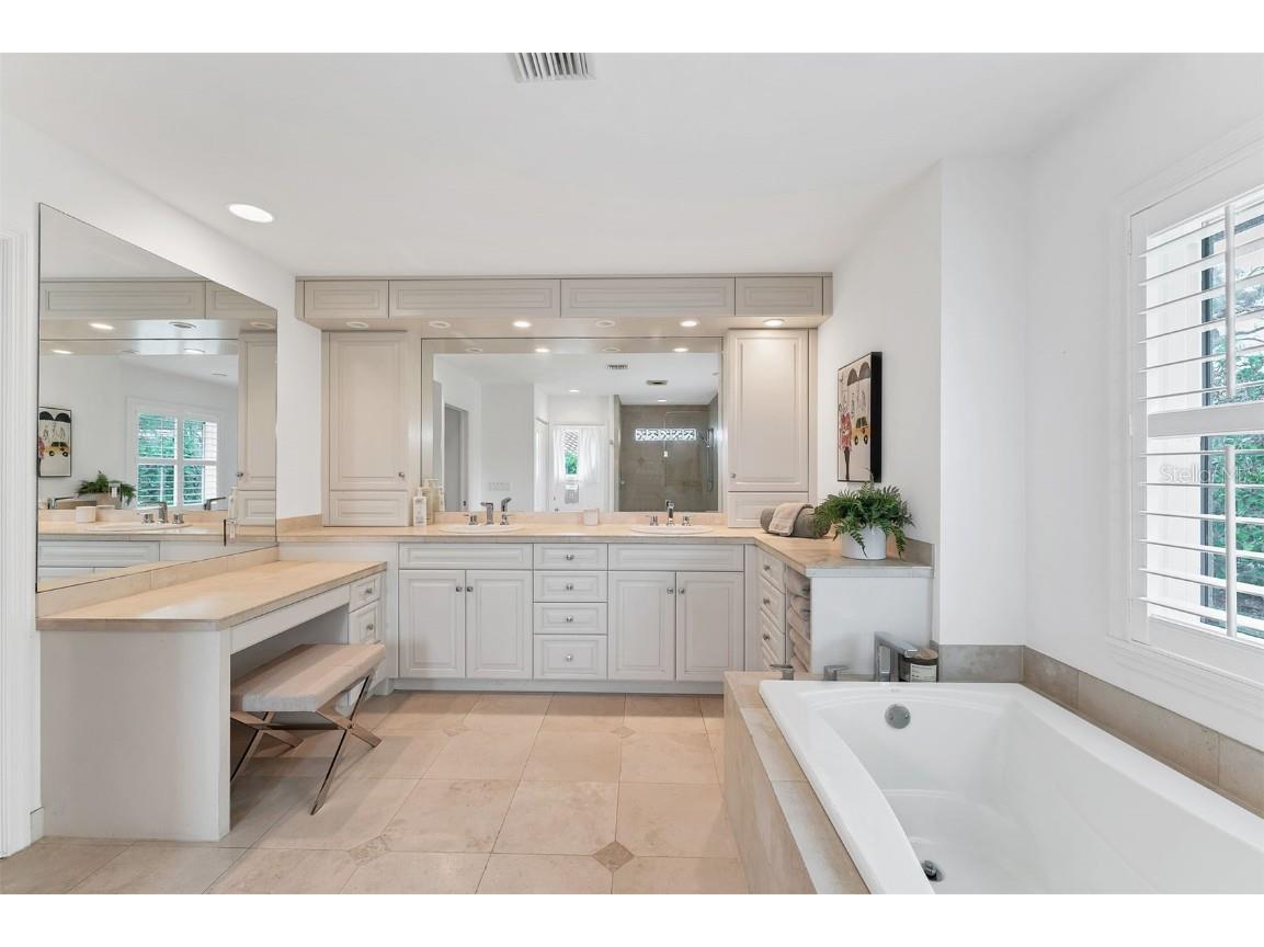 312 Yacht Harbor Drive Osprey FL 34229 A4667293 image15