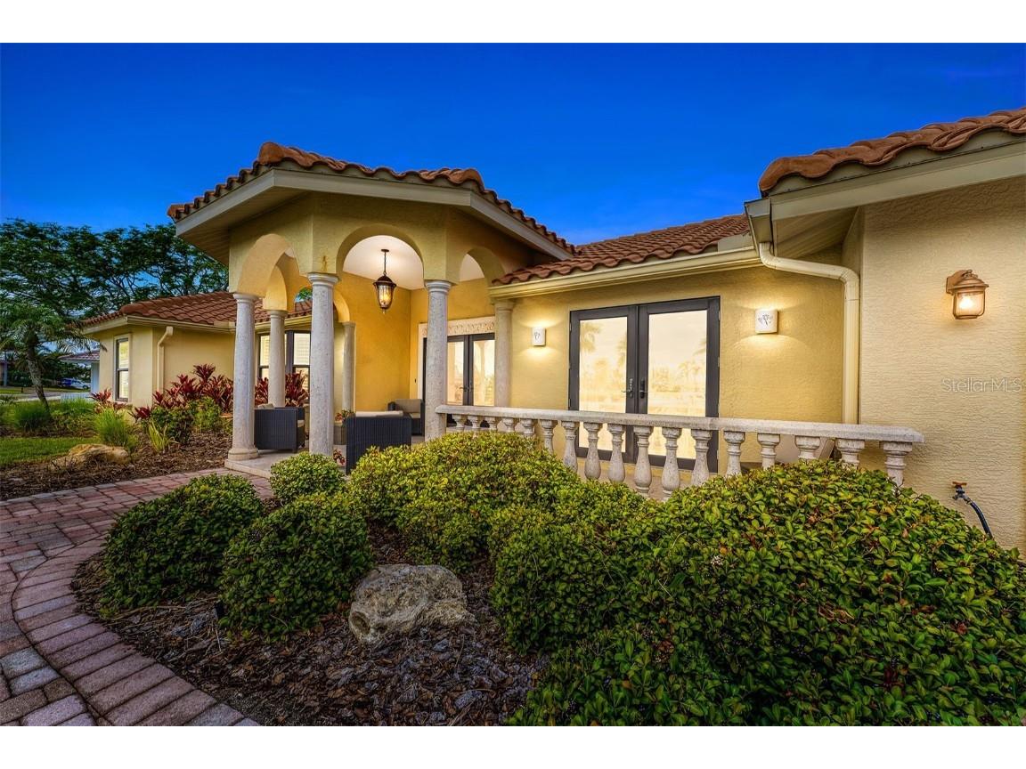 312 Yacht Harbor Drive Osprey FL 34229 A4667293 image3