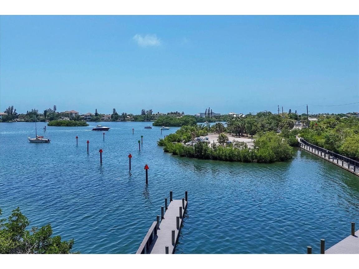 312 Yacht Harbor Drive Osprey FL 34229 A4667293 image62