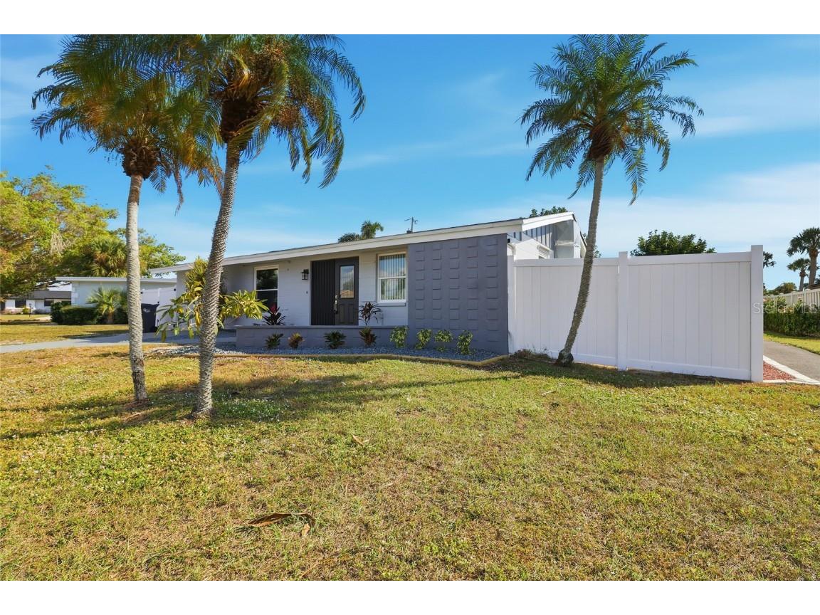 3120 Mercer Road Bradenton FL 34207 A4672716 image1