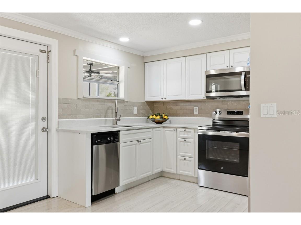 3120 Mercer Road Bradenton FL 34207 A4672716 image10