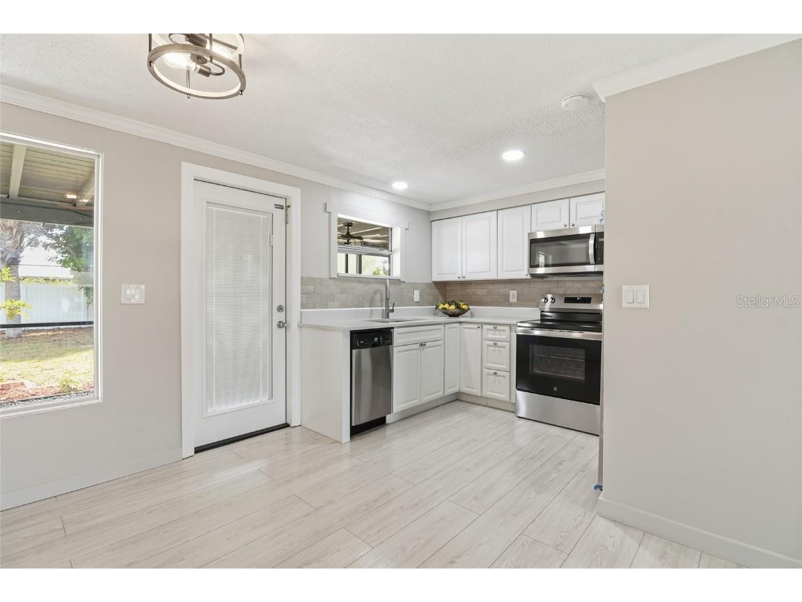 3120 Mercer Road Bradenton FL 34207 A4672716 image9