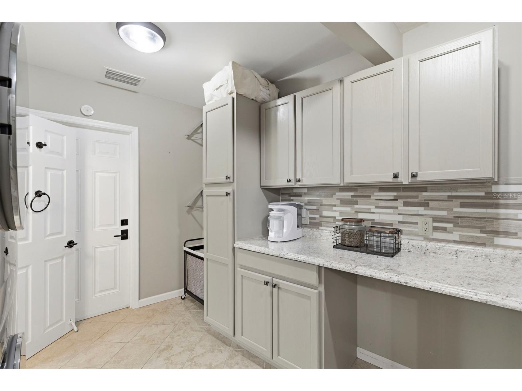 3120 Park Street N Saint Petersburg FL 33710 TB8490966 image35