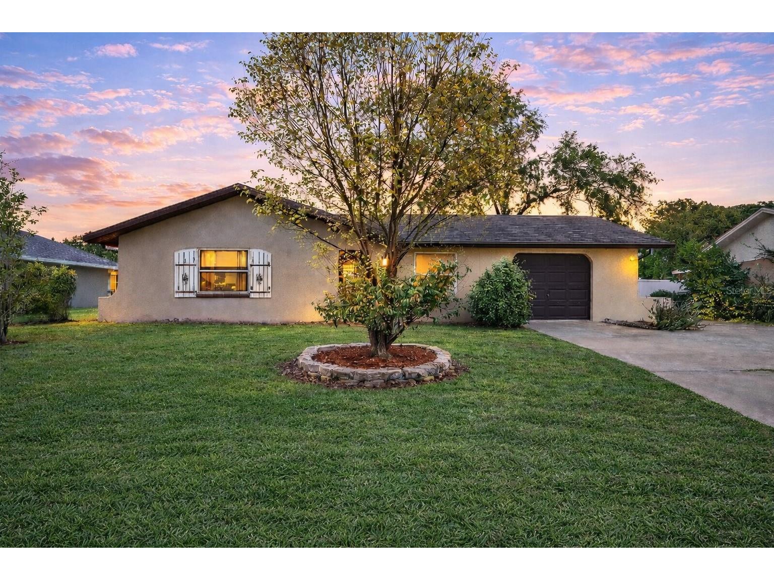 31205 Lancewood Drive Brooksville FL 34602 W7881866 image1