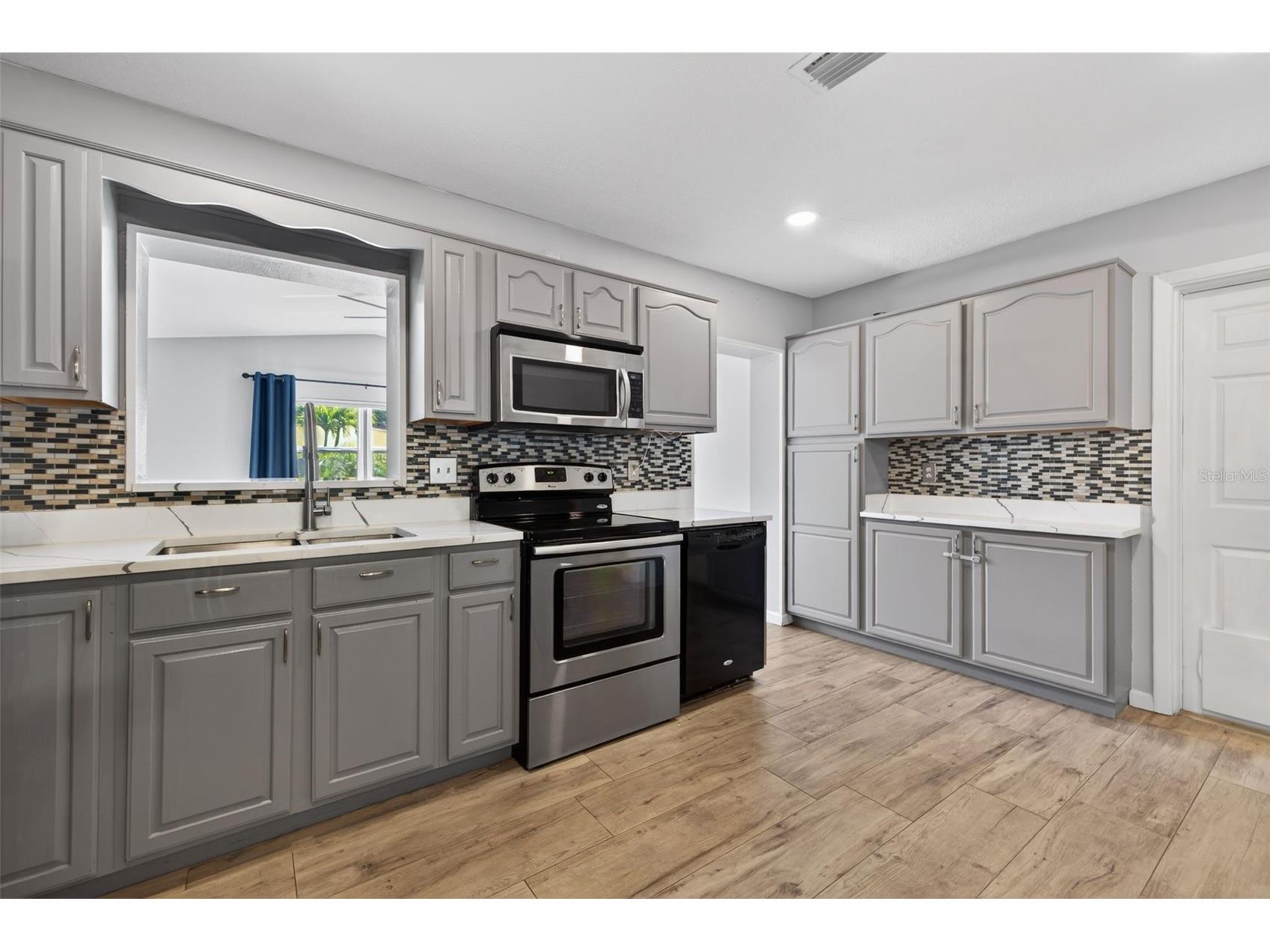 3121 30th Street N Saint Petersburg FL 33713 TB8501642 image7
