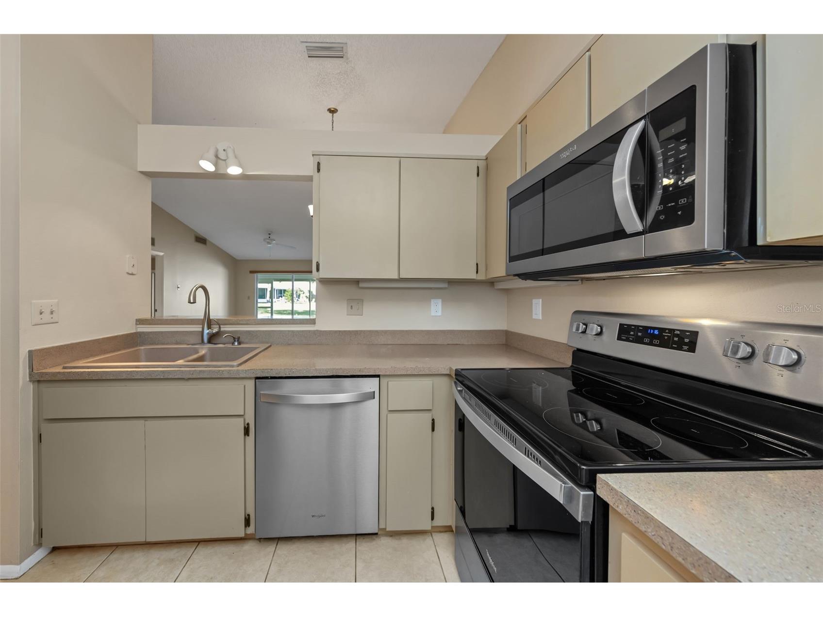 3121 Beecher Drive E #A Palm Harbor FL 34683 TB8490016 image16