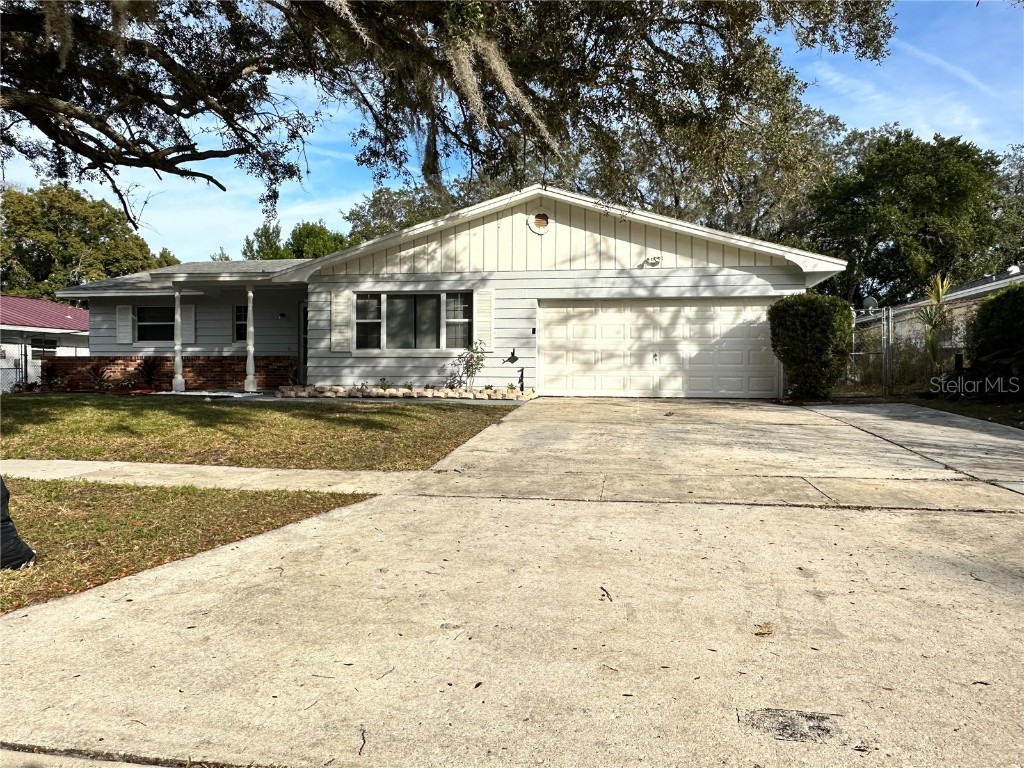 3121 Castle Oak Avenue Orlando FL 32808 O6168566 image1