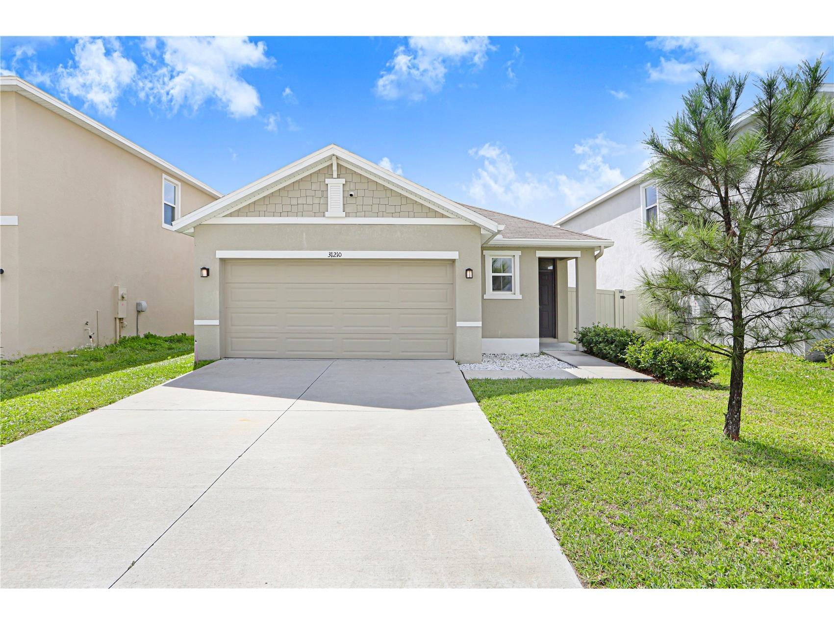 31210 Penny Surf Loop Wesley Chapel FL 33545 A4685087 image1