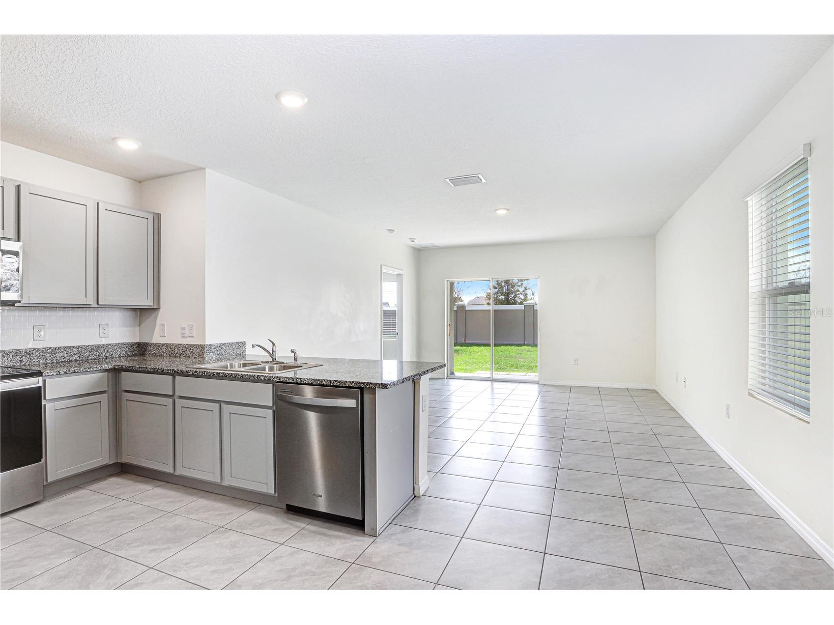 31210 Penny Surf Loop Wesley Chapel FL 33545 A4685087 image2