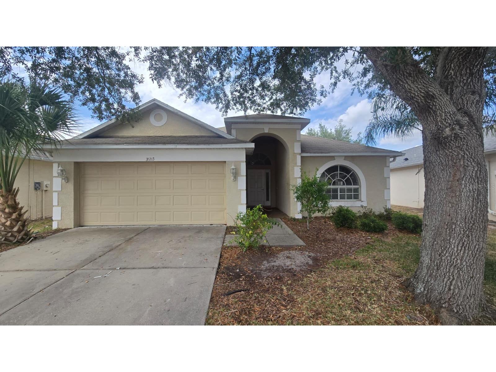 31213 Whinsenton Drive Wesley Chapel FL 33543 TB8504071 image1
