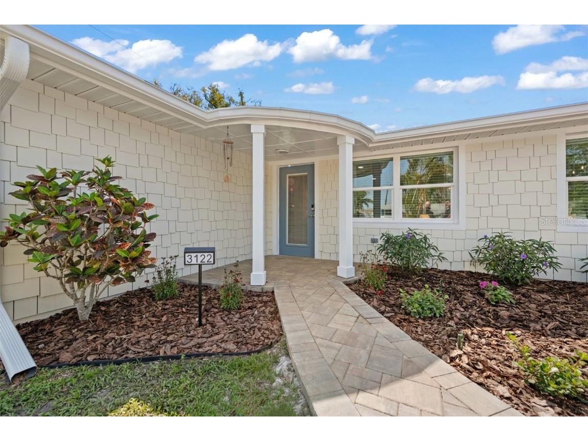 3122 Regatta Circle Sarasota FL 34231 A4605746 image1