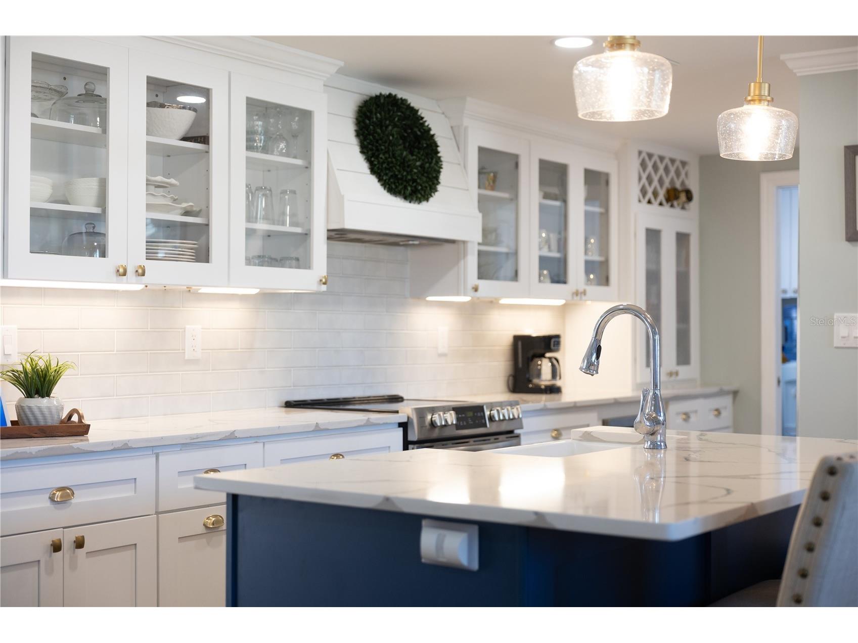 3122 Regatta Circle Sarasota FL 34231 A4680447 image11