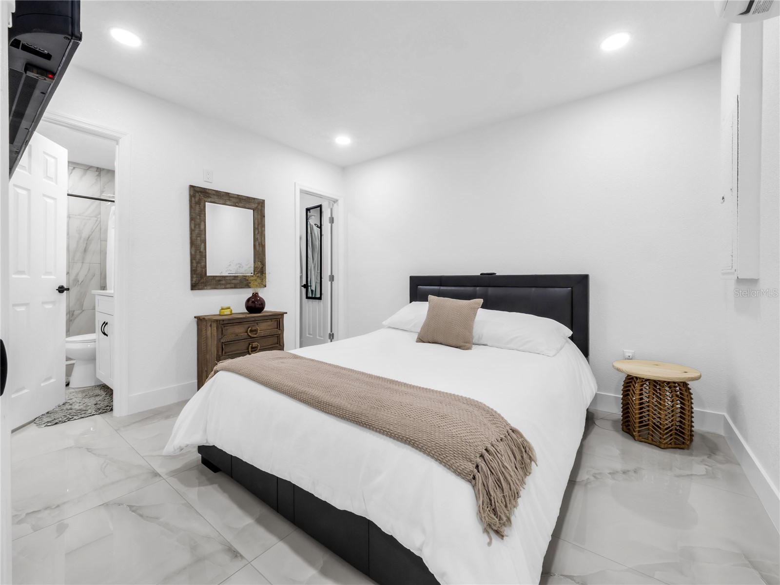 3122 W Crest Avenue Tampa FL 33614 TB8503337 image34