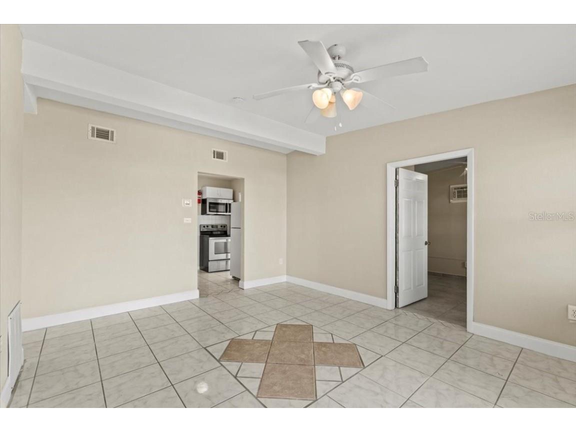 3124 Crestwood Drive Port Charlotte FL 33952 C7506897 image4