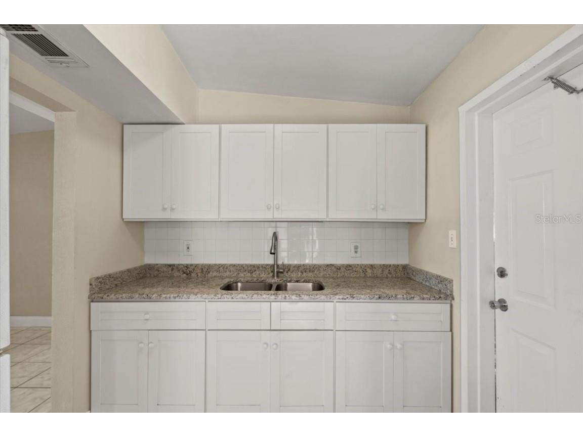 3124 Crestwood Drive Port Charlotte FL 33952 C7506897 image9