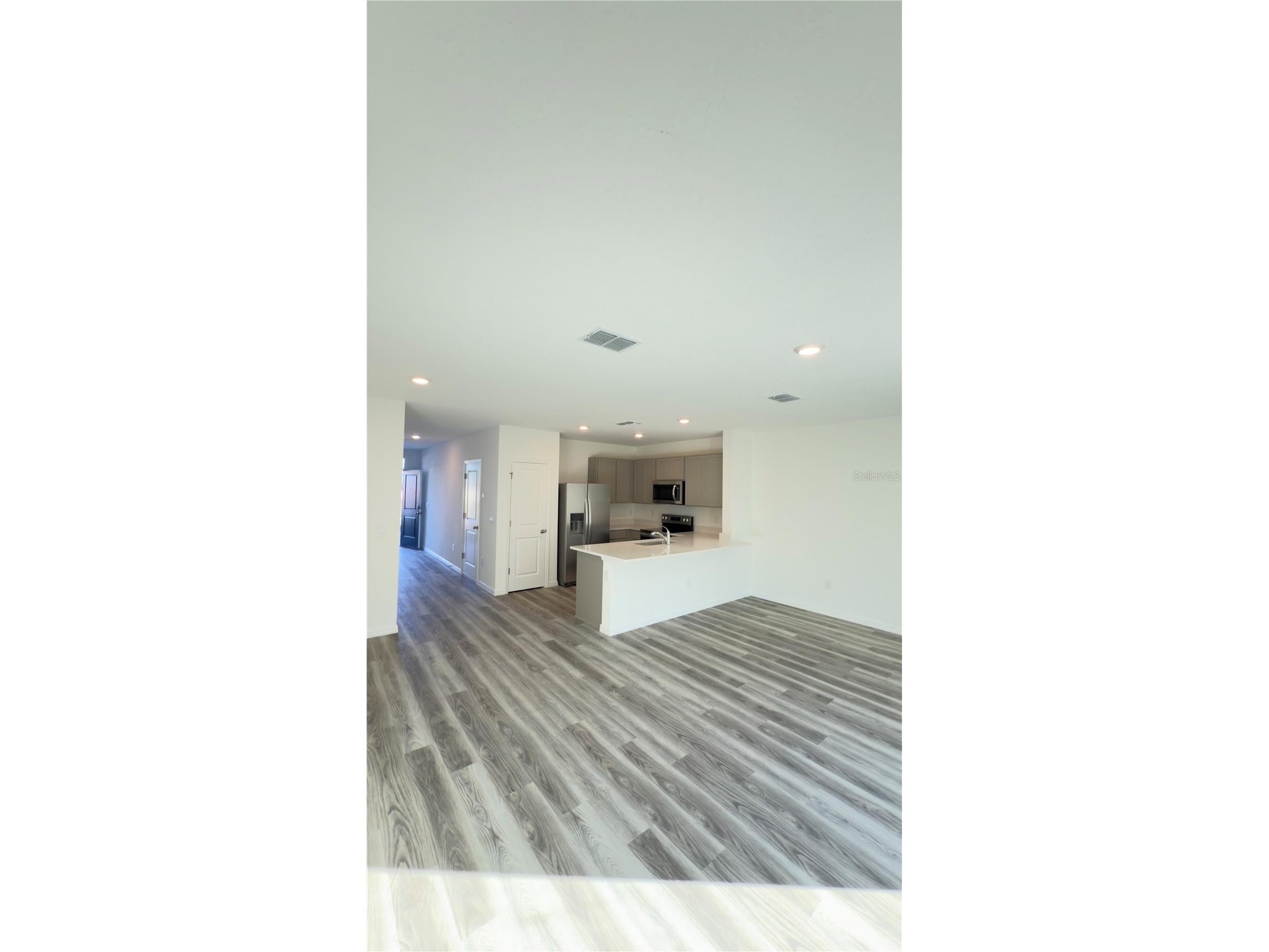 31242 Midnight Sun Way Wesley Chapel FL 33545 TB8459751 image4
