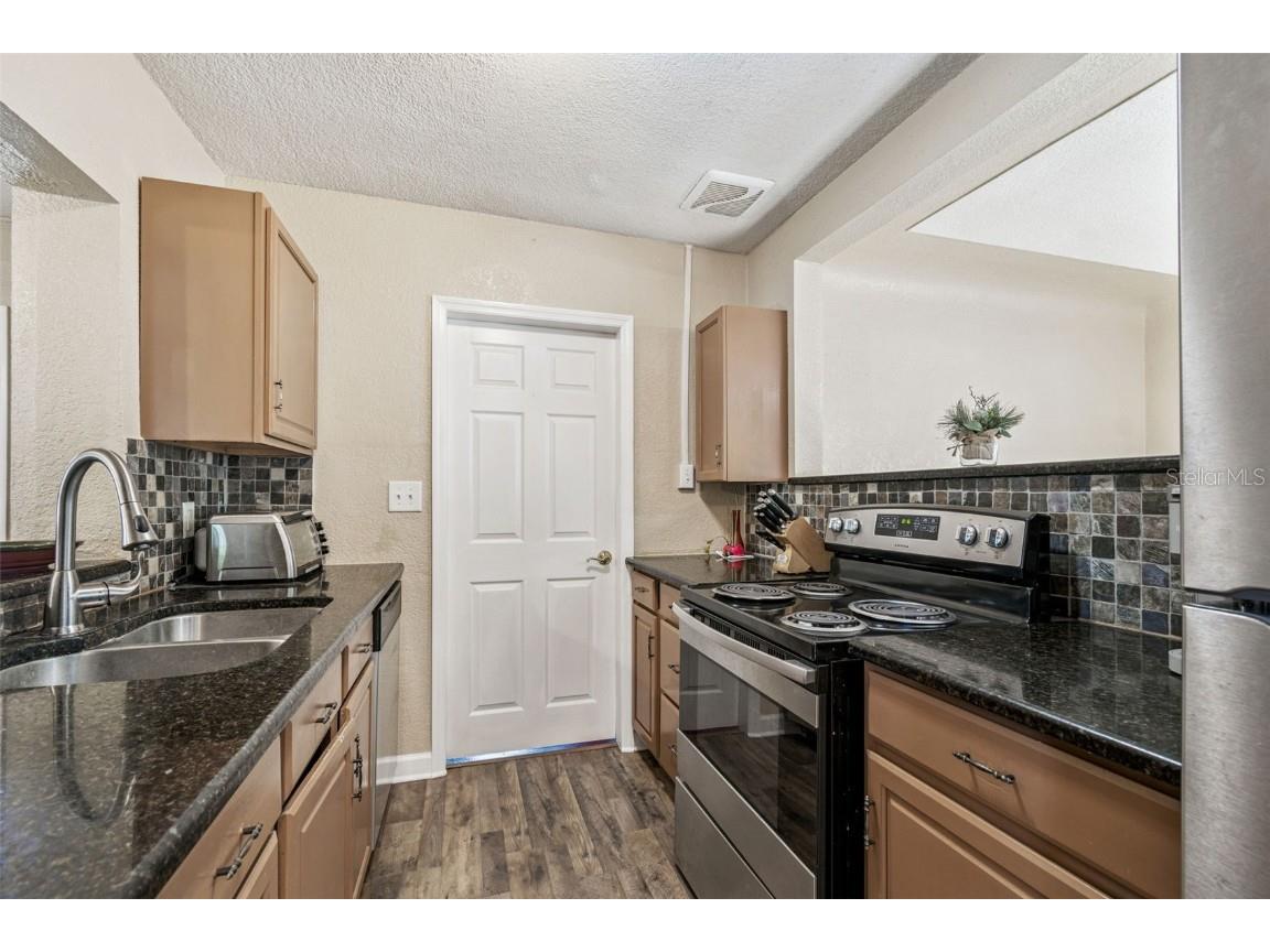 3125 31st Avenue N Saint Petersburg FL 33713 TB8449792 image11