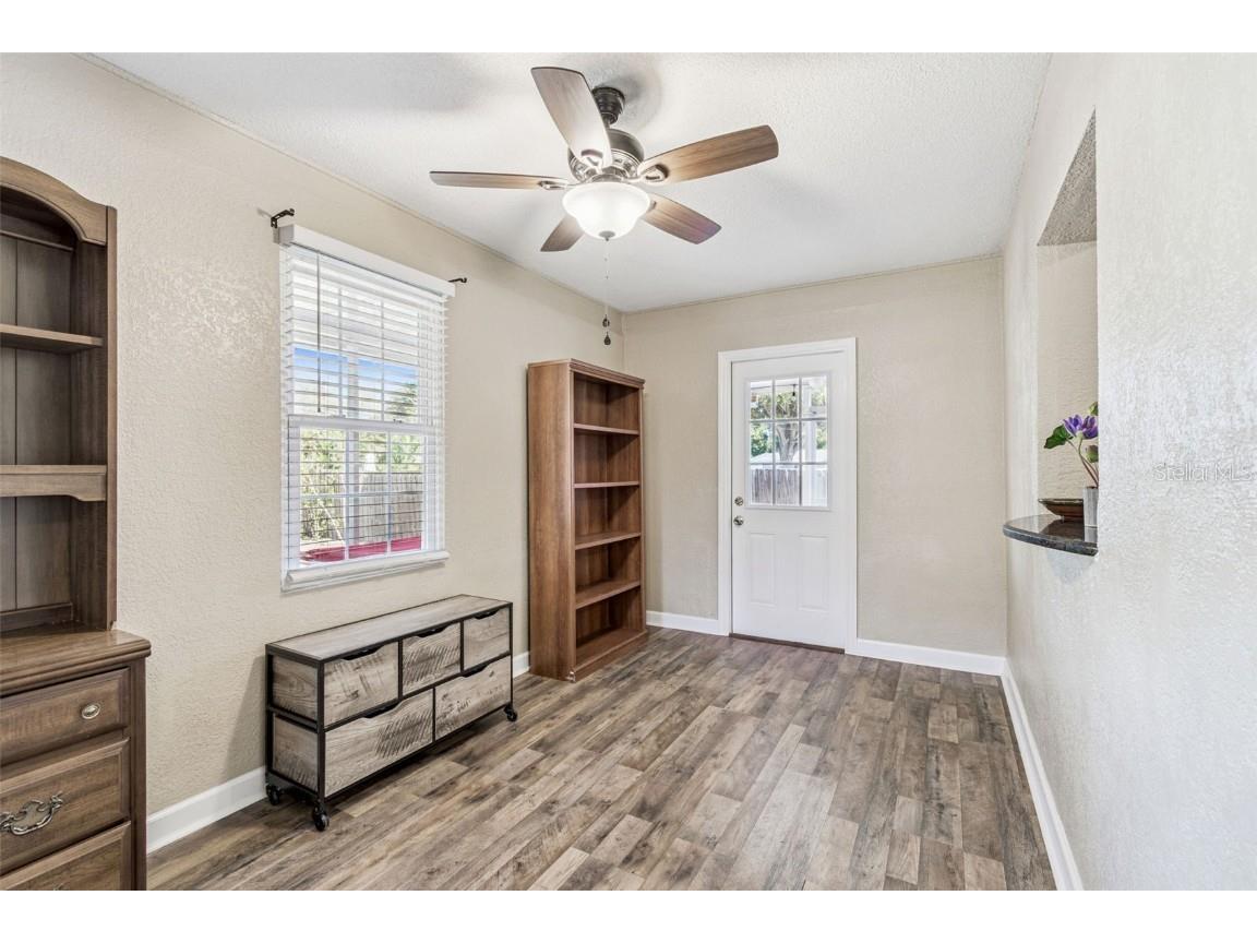 3125 31st Avenue N Saint Petersburg FL 33713 TB8449792 image18