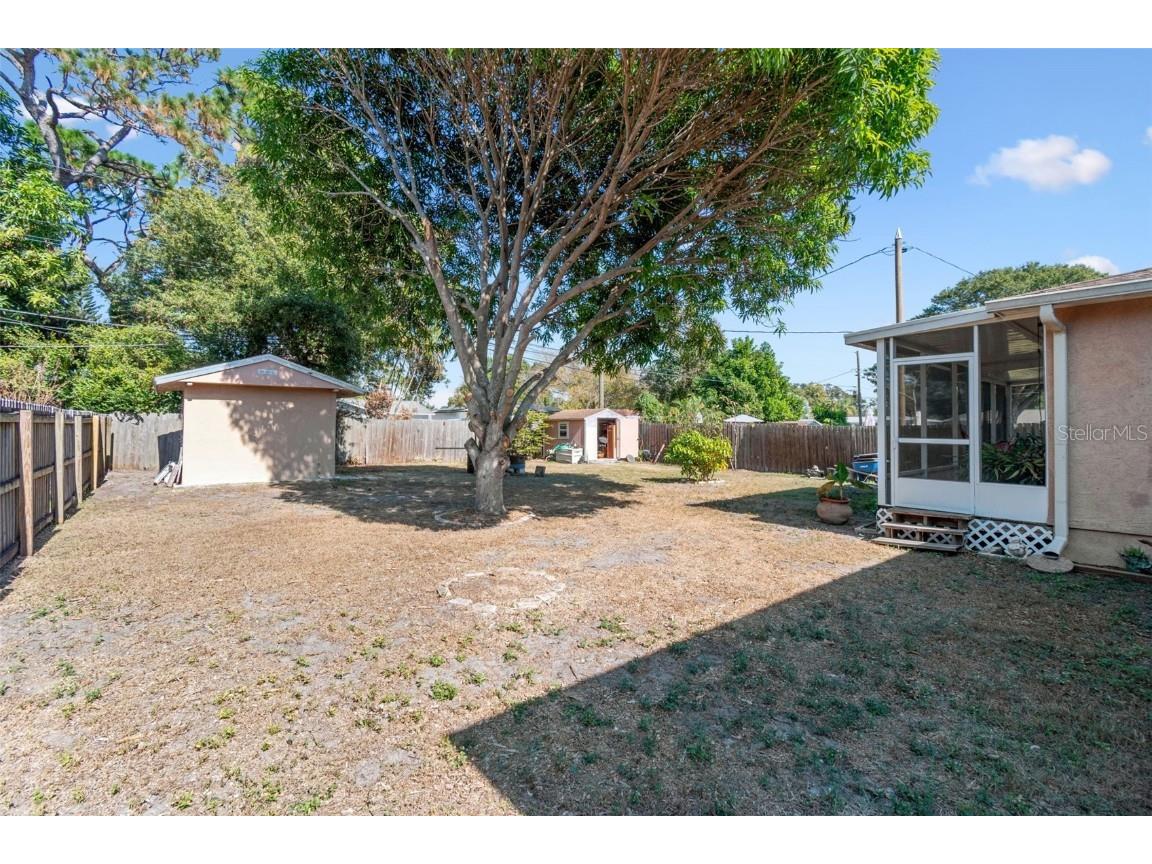 3125 31st Avenue N Saint Petersburg FL 33713 TB8449792 image23