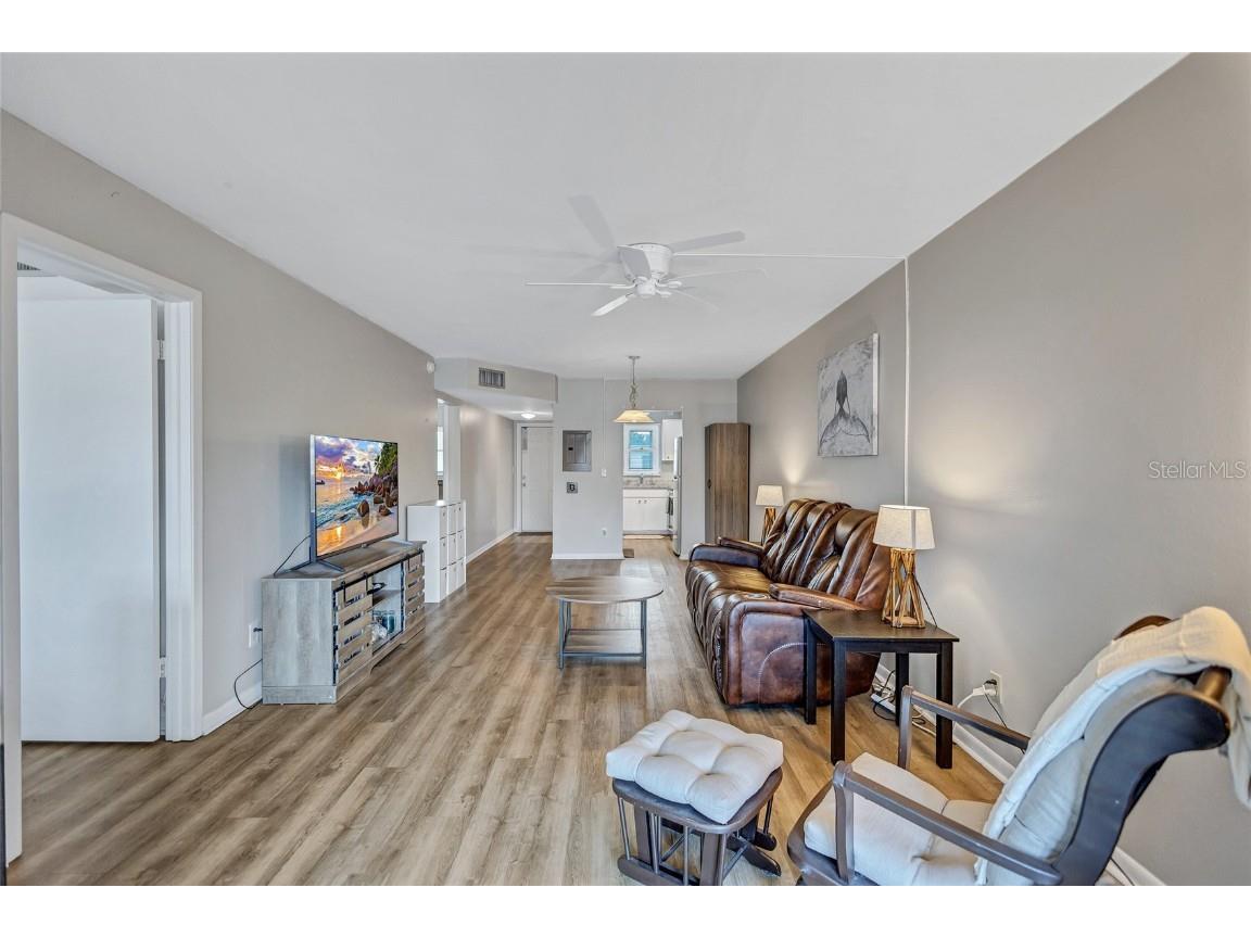 3125 36th Street N #208 Saint Petersburg FL 33713 TB8421568 image10