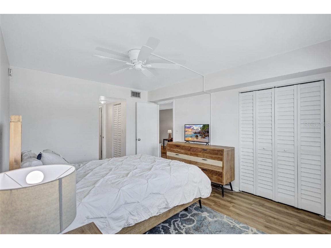 3125 36th Street N #208 Saint Petersburg FL 33713 TB8421568 image18