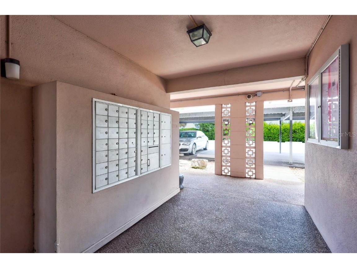 3125 36th Street N #208 Saint Petersburg FL 33713 TB8421568 image25