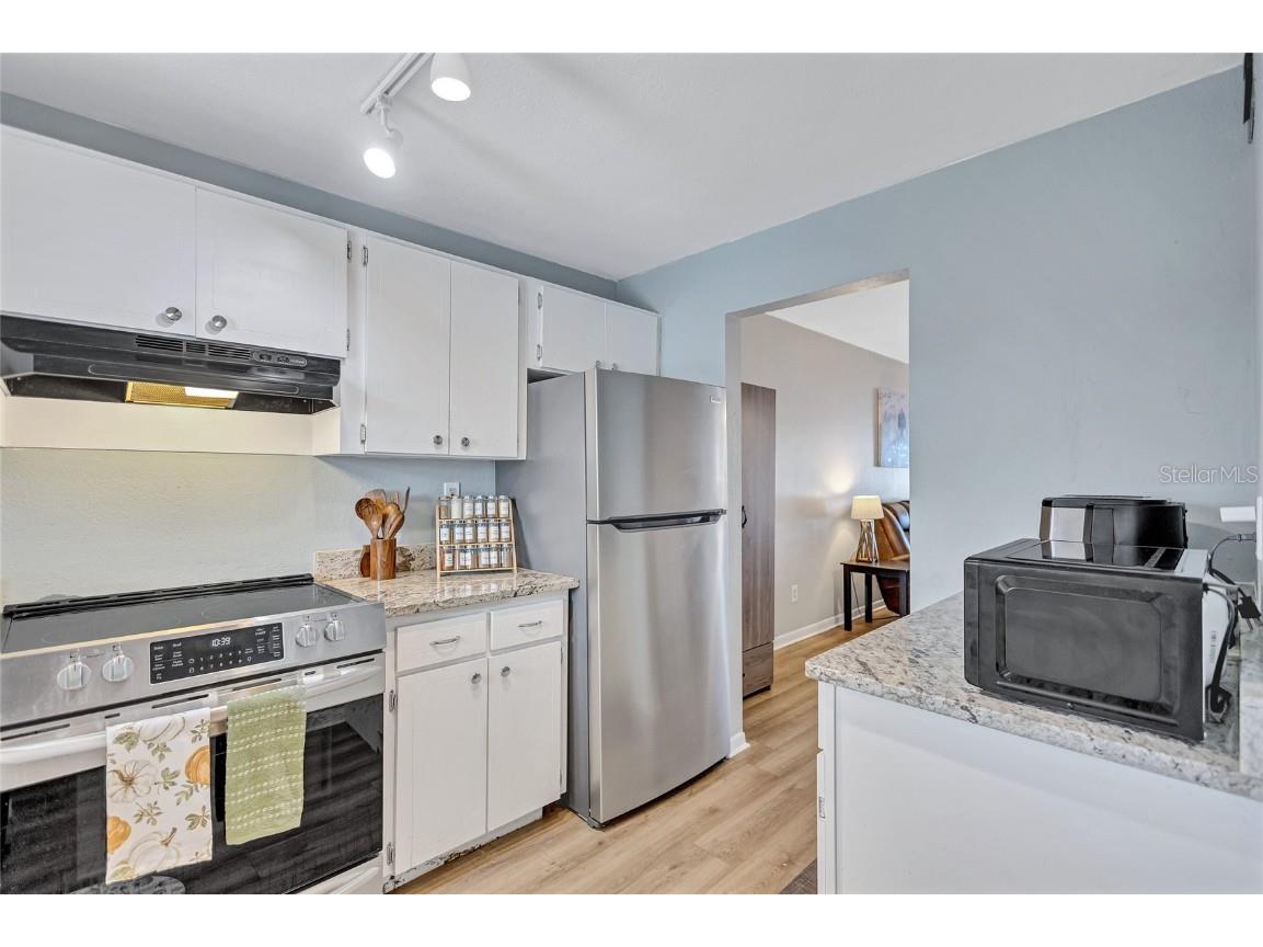 3125 36th Street N #208 Saint Petersburg FL 33713 TB8421568 image4