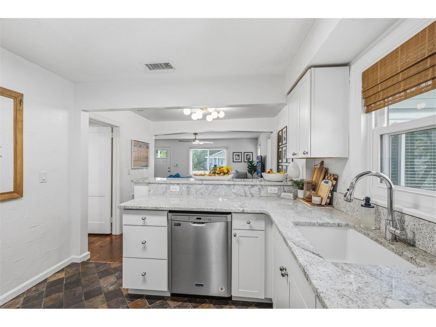 3125 Queen Street N Saint Petersburg FL 33713 TB8495237 image11