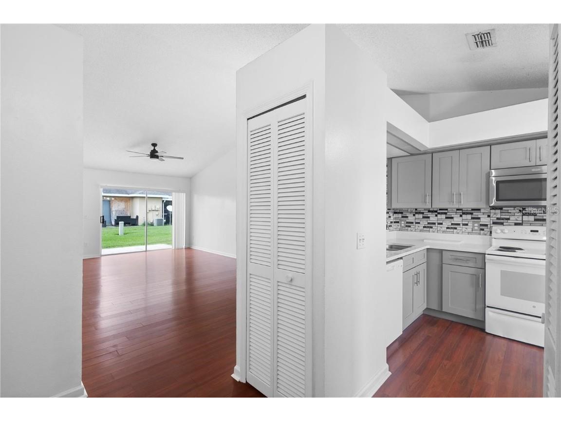 3125 Sandy Shore Lane Kissimmee FL 34743 O6353557 image5