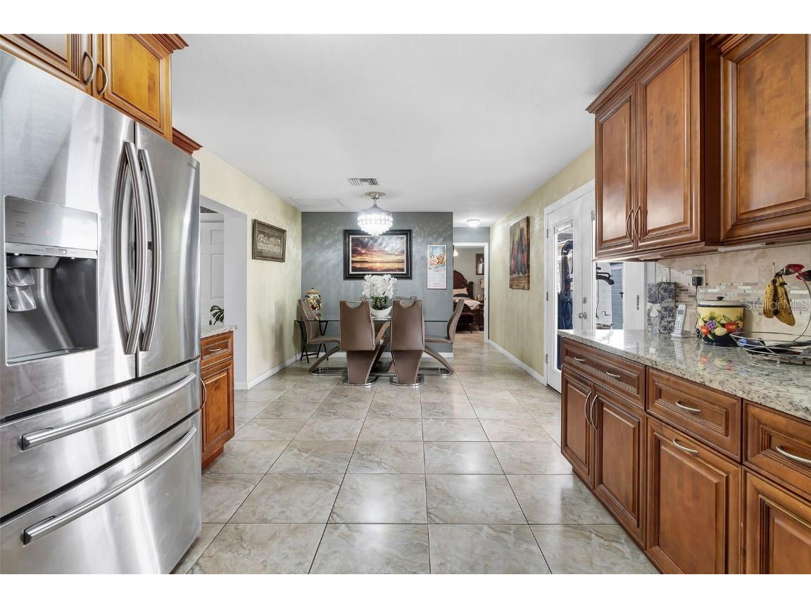 3125 W Henry Avenue Tampa FL 33614 TB8438592 image15