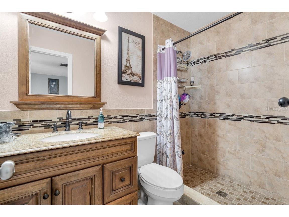 3125 W Henry Avenue Tampa FL 33614 TB8438592 image19