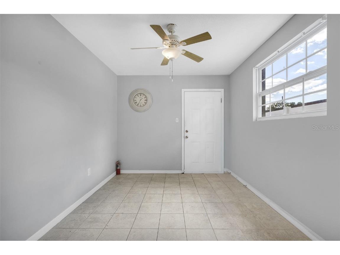 3125 W Henry Avenue Tampa FL 33614 TB8438592 image28