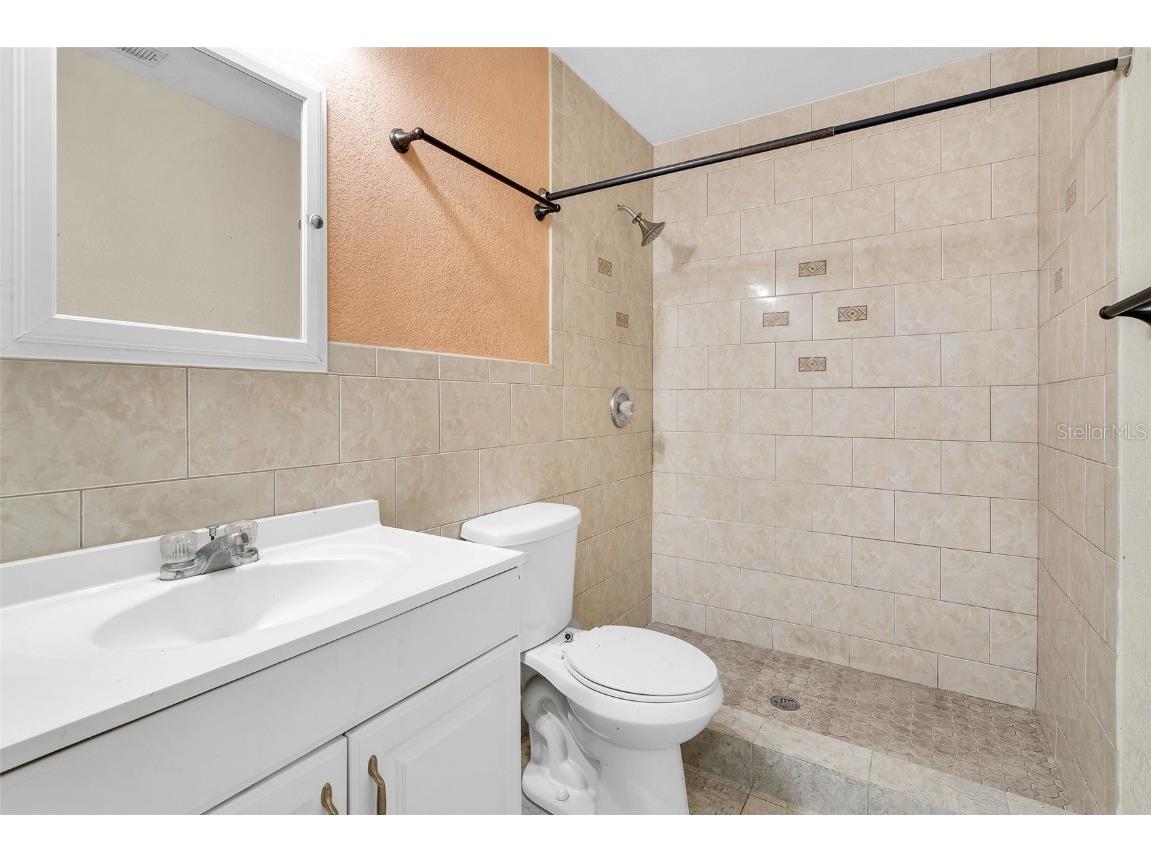 3125 W Henry Avenue Tampa FL 33614 TB8438592 image29